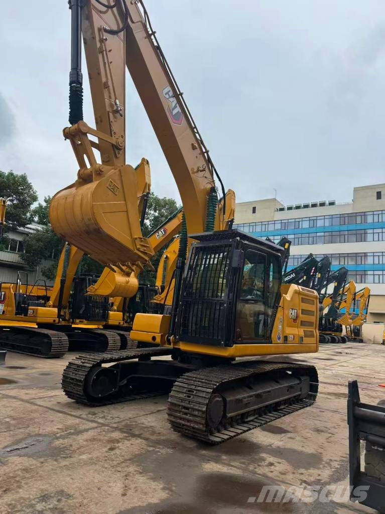 CAT 320 Crawler excavators