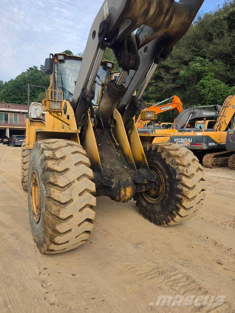 Volvo L 180 E Cargadoras sobre ruedas