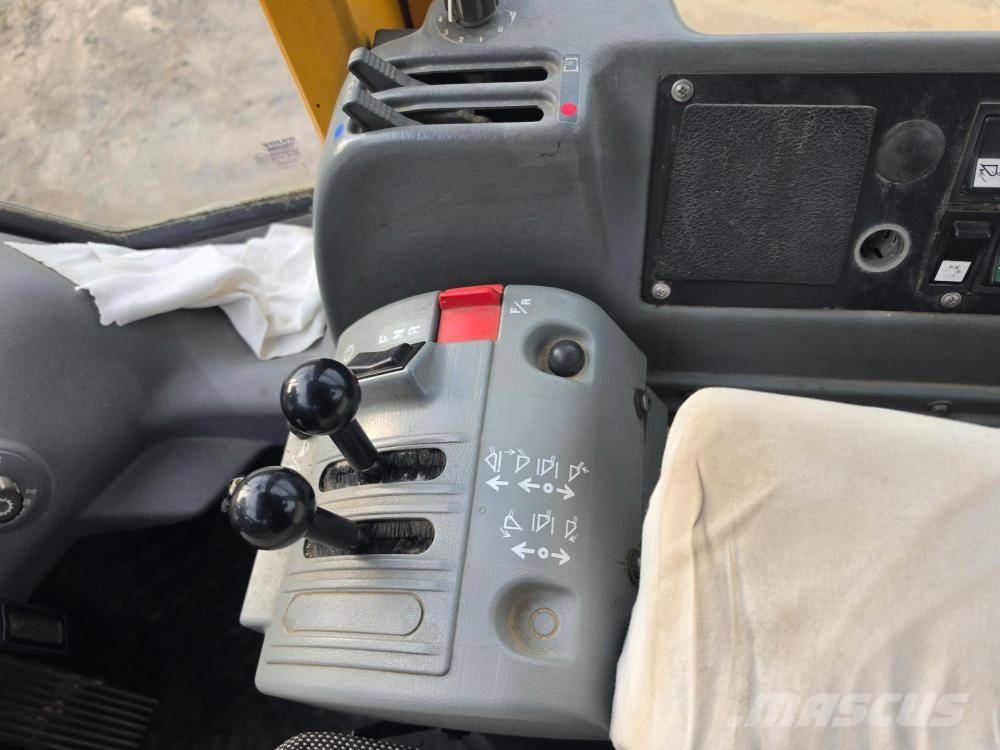 Volvo L 180 E Cargadoras sobre ruedas