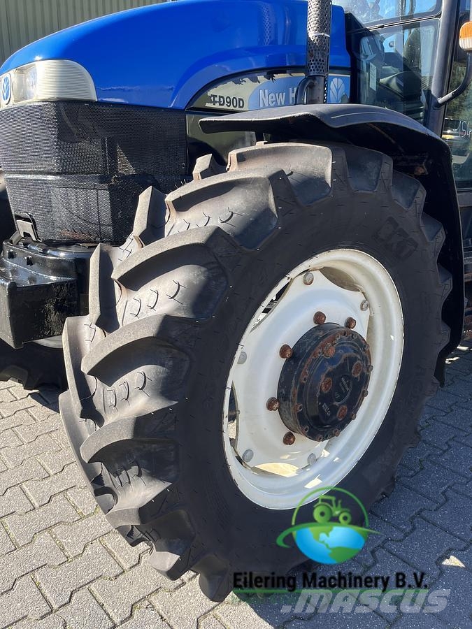 New Holland TD90 D Tractoren