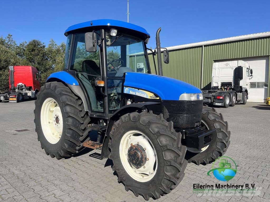 New Holland TD90 D Tractoren