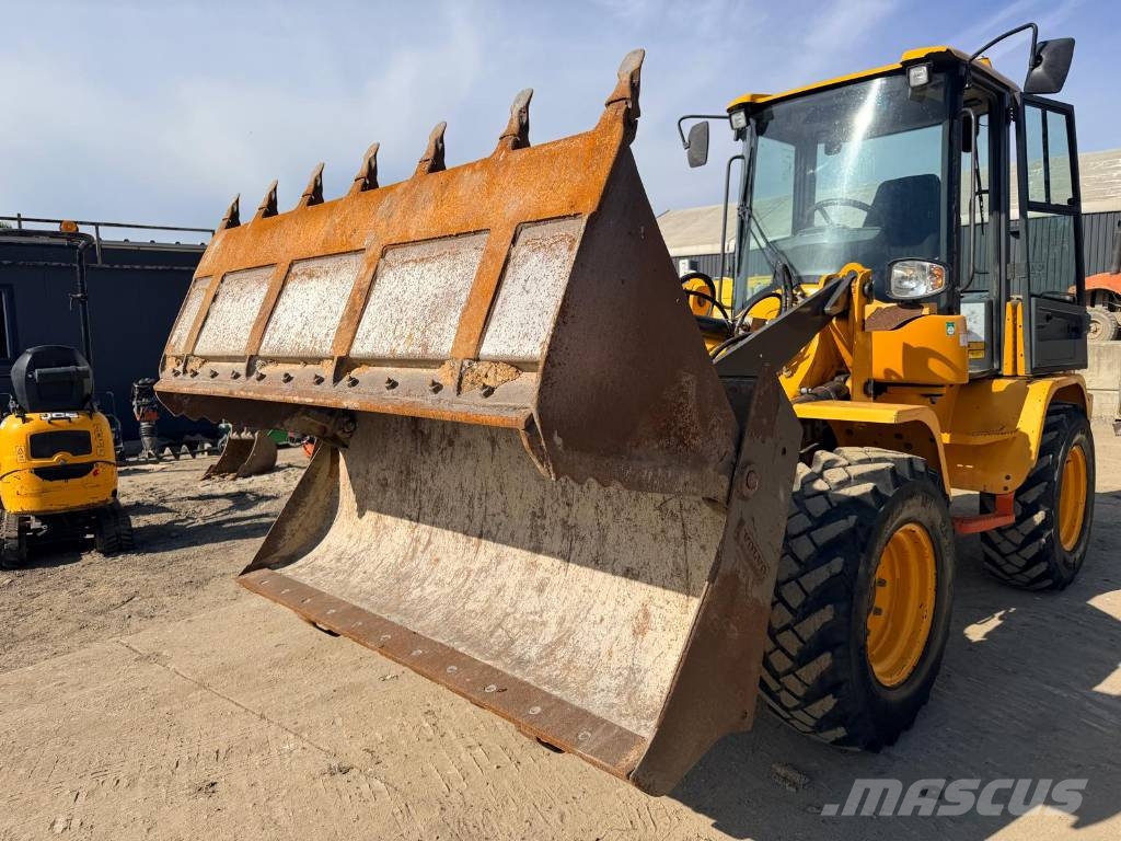Volvo L 30 G Pyöräkuormaajat