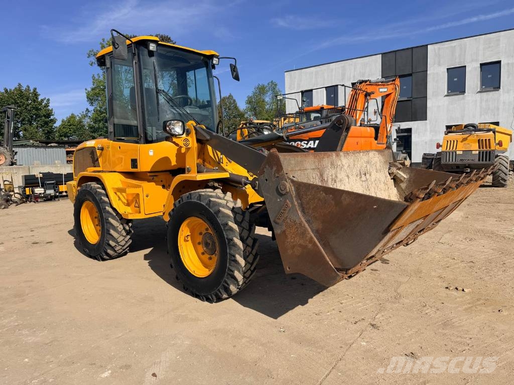 Volvo L 30 G Pyöräkuormaajat