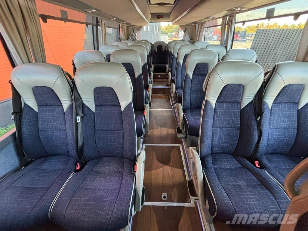Volvo B11R 9700 HD 6x2*4 59 SEATS / AC / AUXILIARY HEATI 长途公共汽车