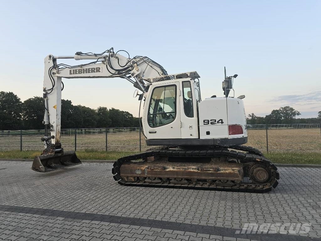 Liebherr R 924 Compact Гусеничные экскаваторы