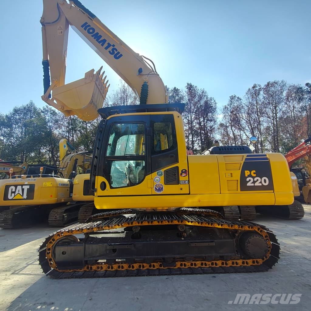 Komatsu PC 220 LC Beltegraver