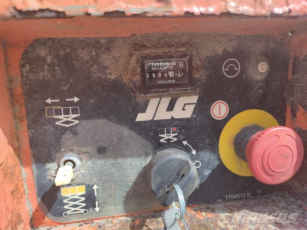 JLG 2646 E 3 剪叉式升降机