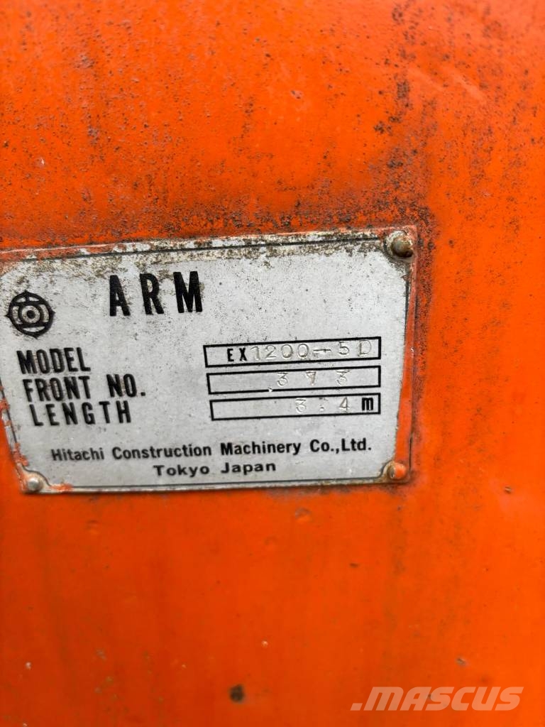 Hitachi EX 1200-5D حفارات زحافة