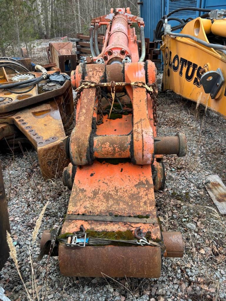 Hitachi EX 1200-5D حفارات زحافة