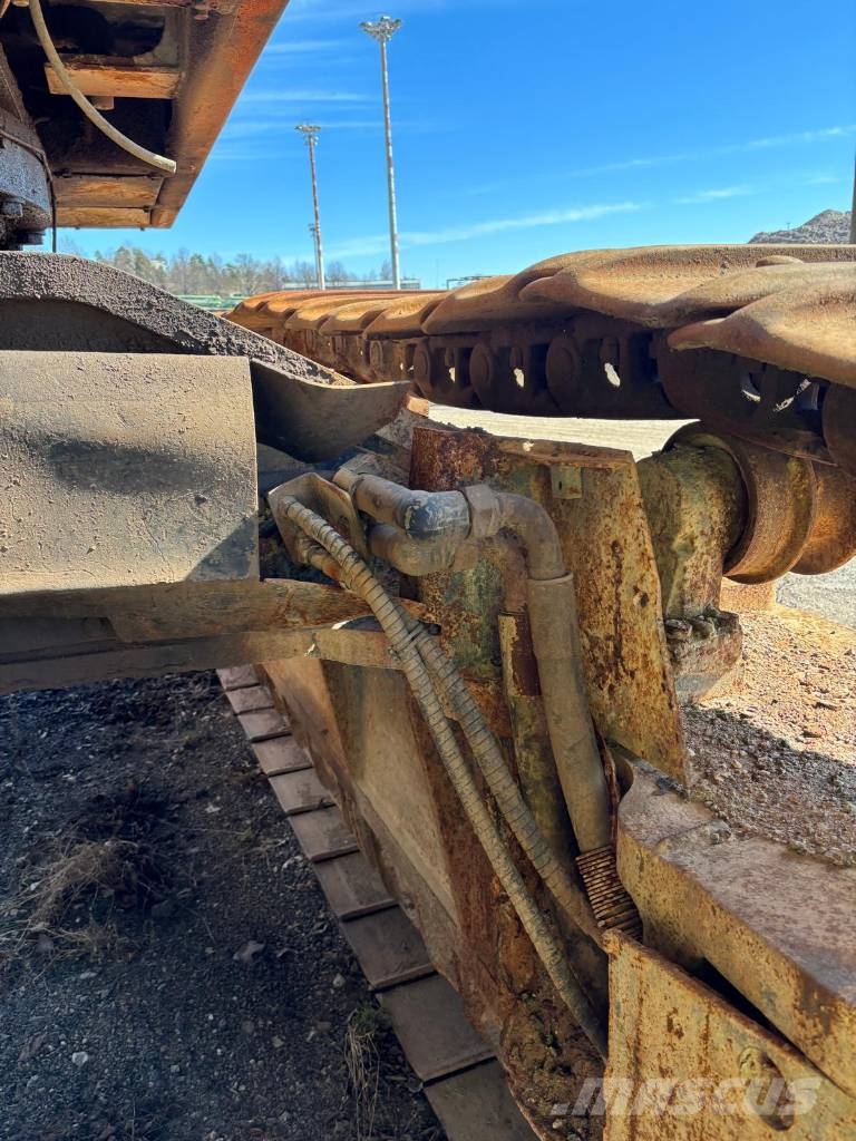 Hitachi EX 1200-5D حفارات زحافة