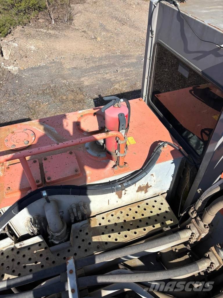 Hitachi EX 1200-5D حفارات زحافة
