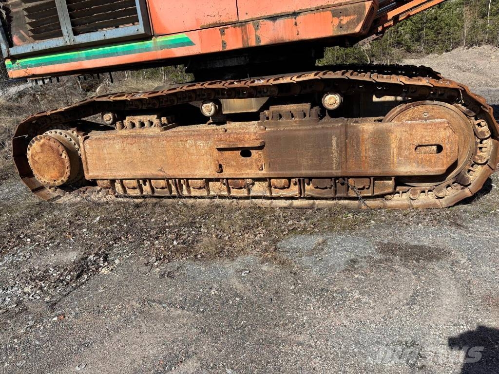 Hitachi EX 1200-5D حفارات زحافة