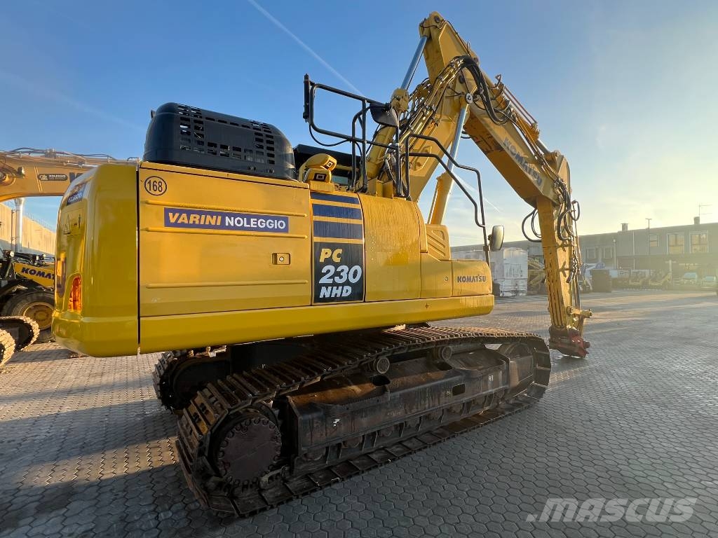 Komatsu PC 230 NHD-11 Raupenbagger