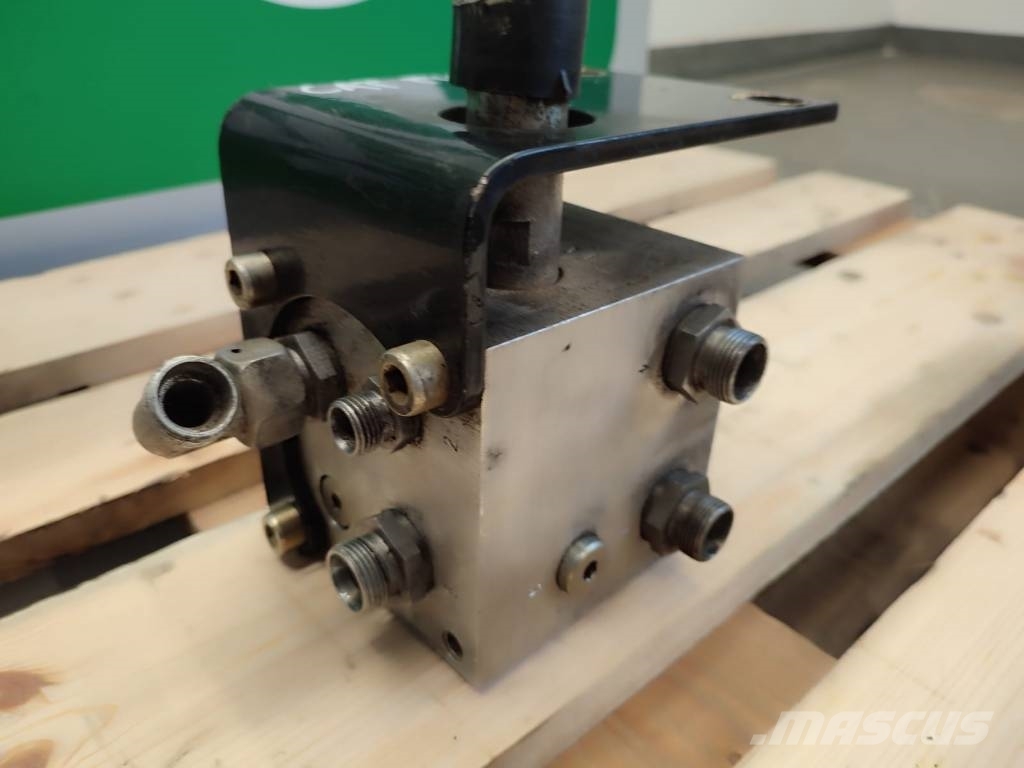 CAT Hydraulic valve block 16254200 CAT TH 62 Hydraulik