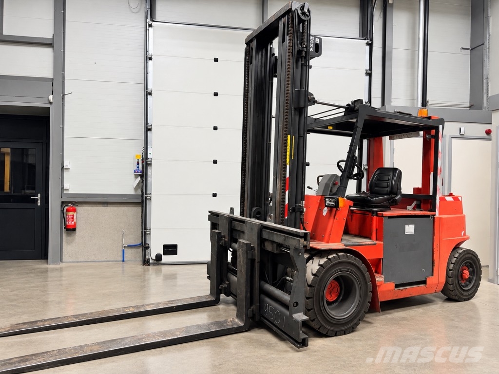 Mora EP80R Elektro Vorkheftruck 4 wielen Akumulátorové vozíky