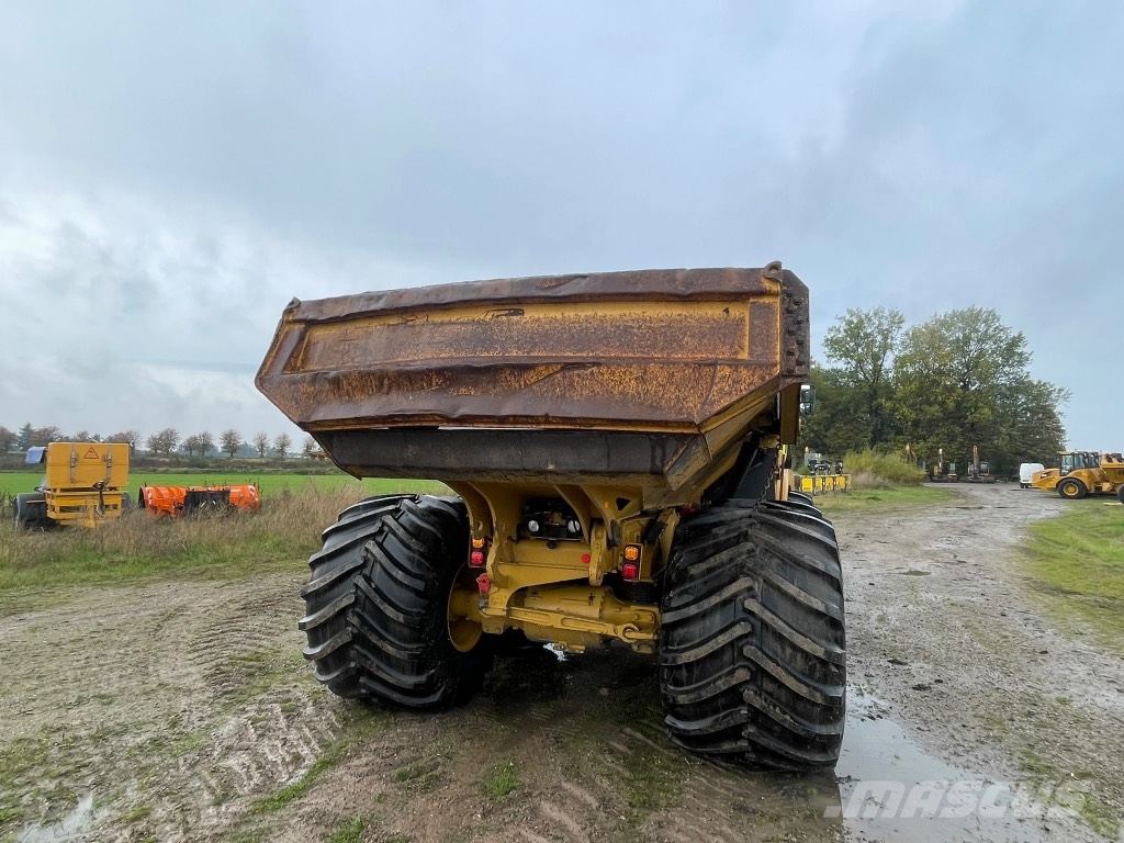CAT 730 C / 730C Kĺbové nákladné autá