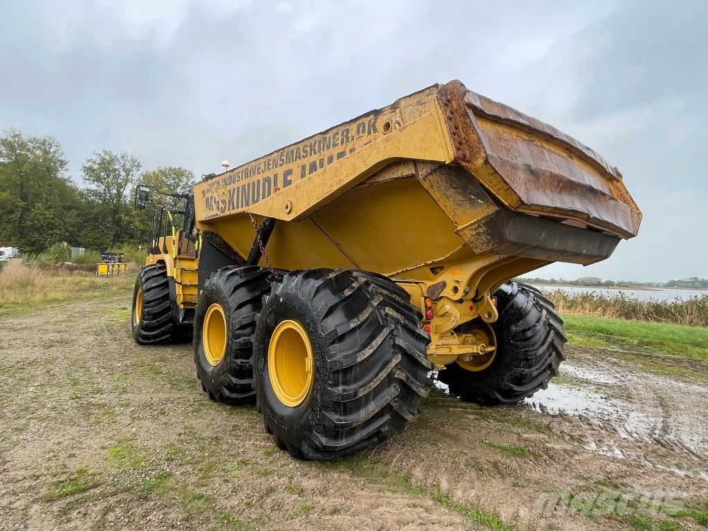 CAT 730 C / 730C Kĺbové nákladné autá