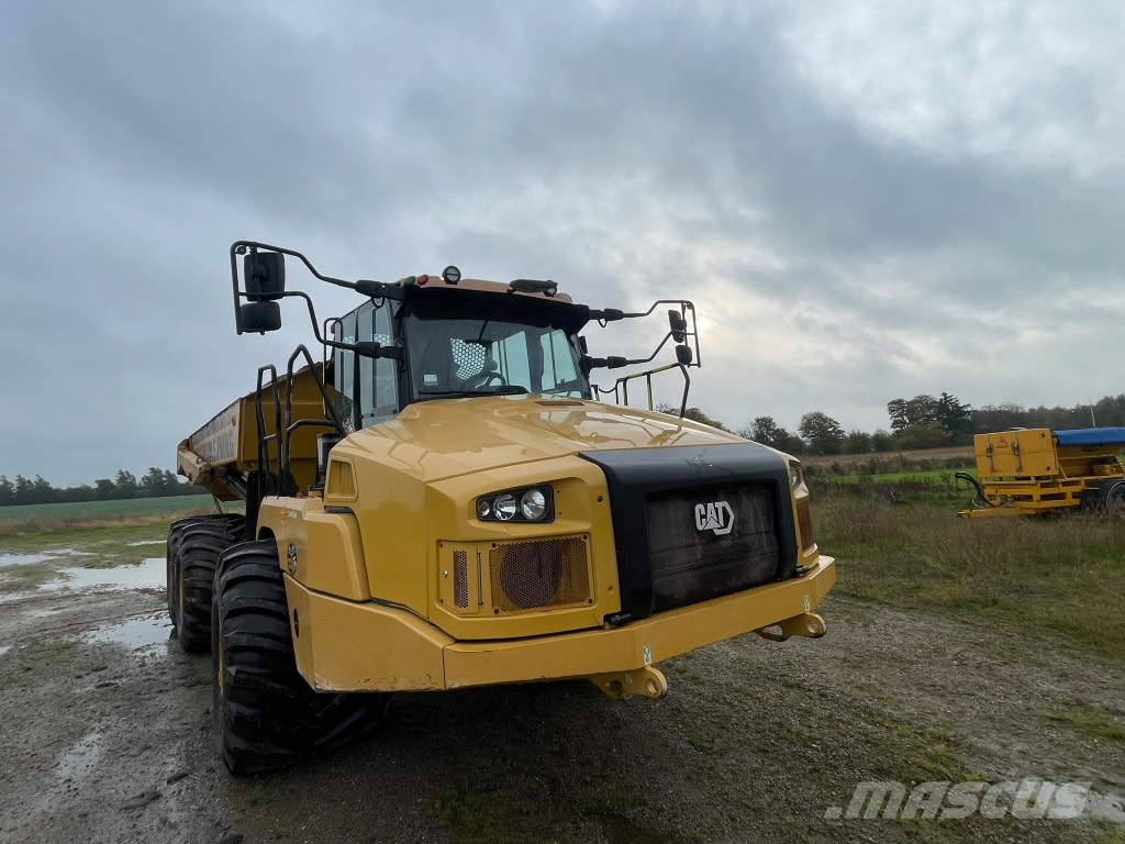 CAT 730 C / 730C Kĺbové nákladné autá