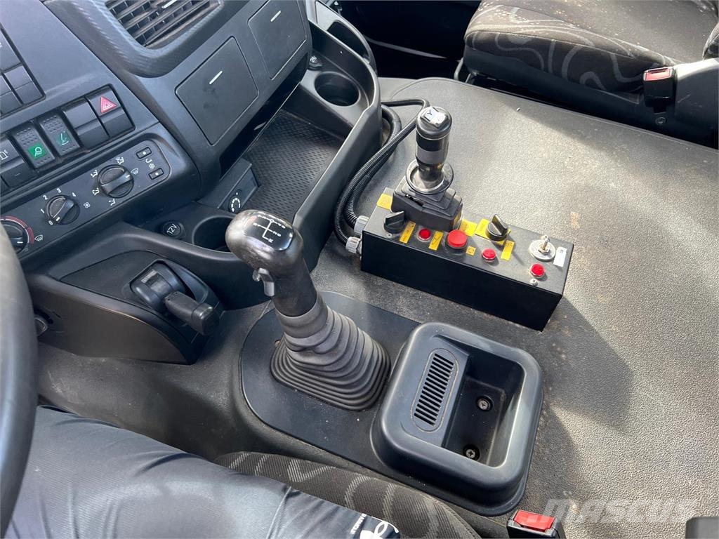 Iveco STRALIS 360 Camiones con gancho