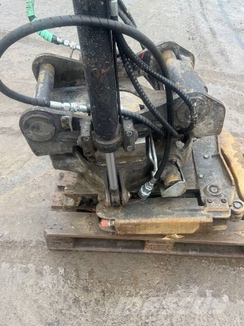 Steelwrist volvo x26 s70 Rotators