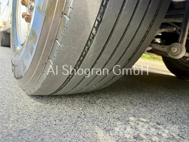 Mercedes-Benz Actros 1858 V8 / Megaspace / Retarder / Euro 3 Trekkvogner
