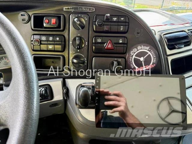 Mercedes-Benz Actros 1858 V8 / Megaspace / Retarder / Euro 3 Trekkvogner