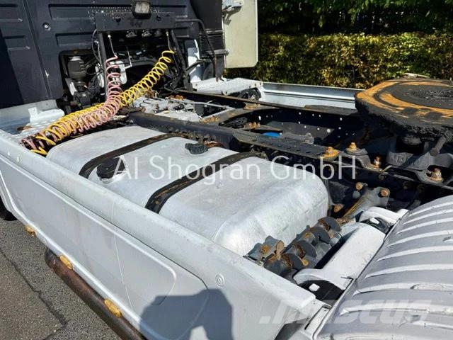 Mercedes-Benz Actros 1858 V8 / Megaspace / Retarder / Euro 3 Trekkvogner