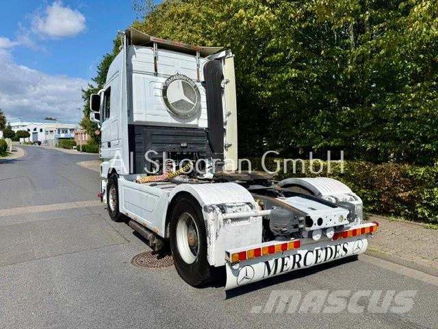 Mercedes-Benz Actros 1858 V8 / Megaspace / Retarder / Euro 3 Trekkvogner