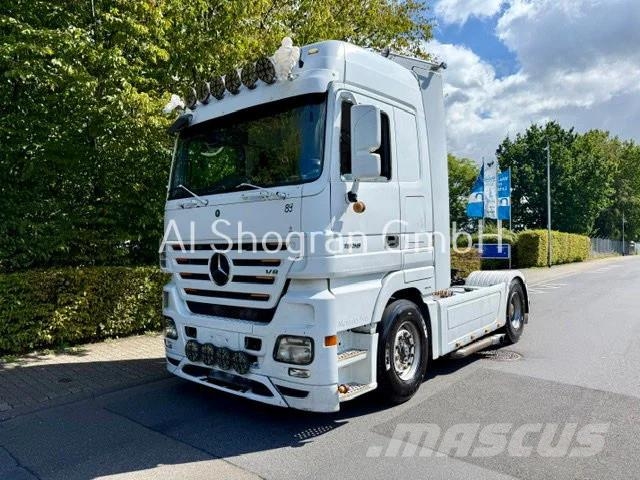 Mercedes-Benz Actros 1858 V8 / Megaspace / Retarder / Euro 3 Trekkvogner