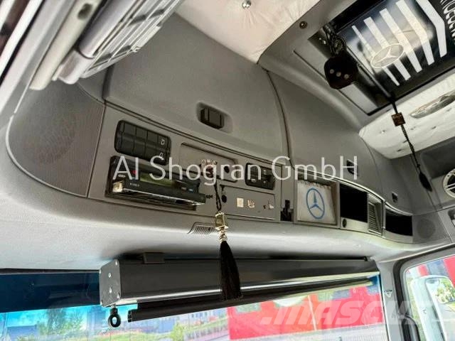Mercedes-Benz Actros 1858 V8 / Megaspace / Retarder / Euro 3 Trekkvogner