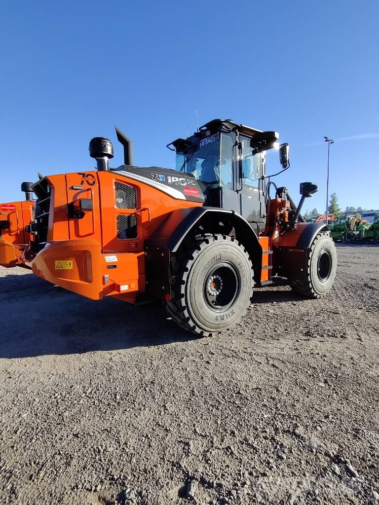 Hitachi ZW 180 Kolesové nakladače
