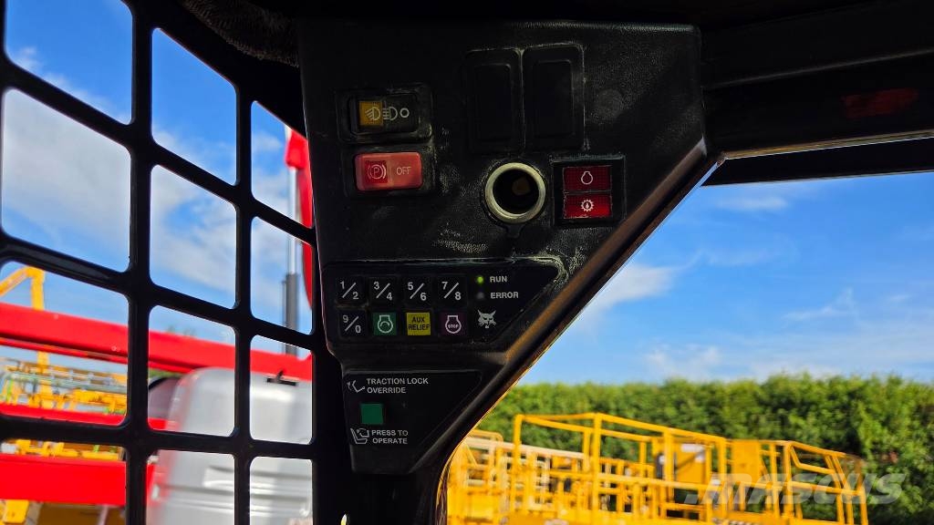 Bobcat S 70 Smykem řízené nakladače