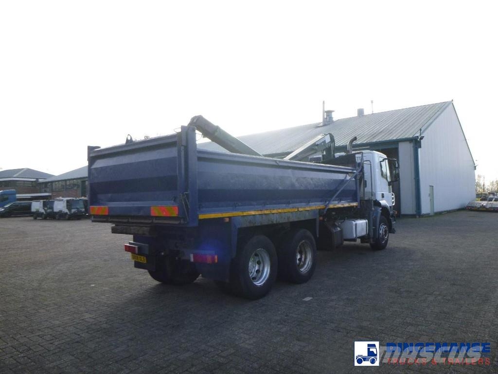 Iveco AD260T33 6X4 RHD tipper + HMF crane Mobiilinosturit