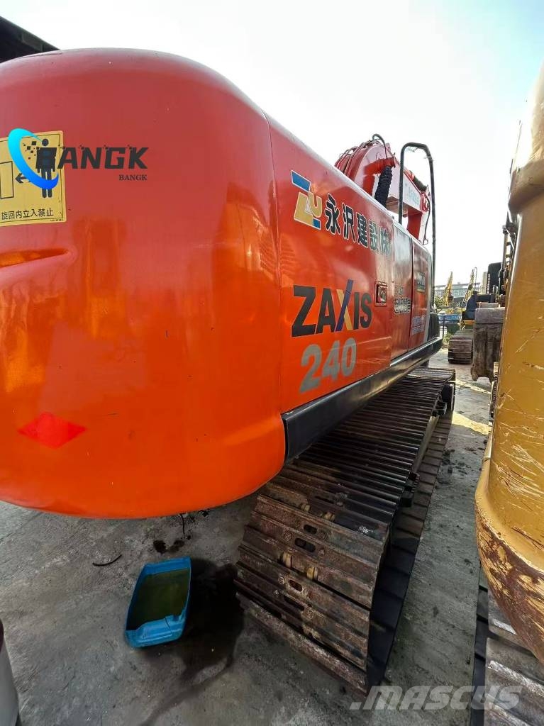 Hitachi ZX 240, 2022, China - Used crawler excavators - Mascus
