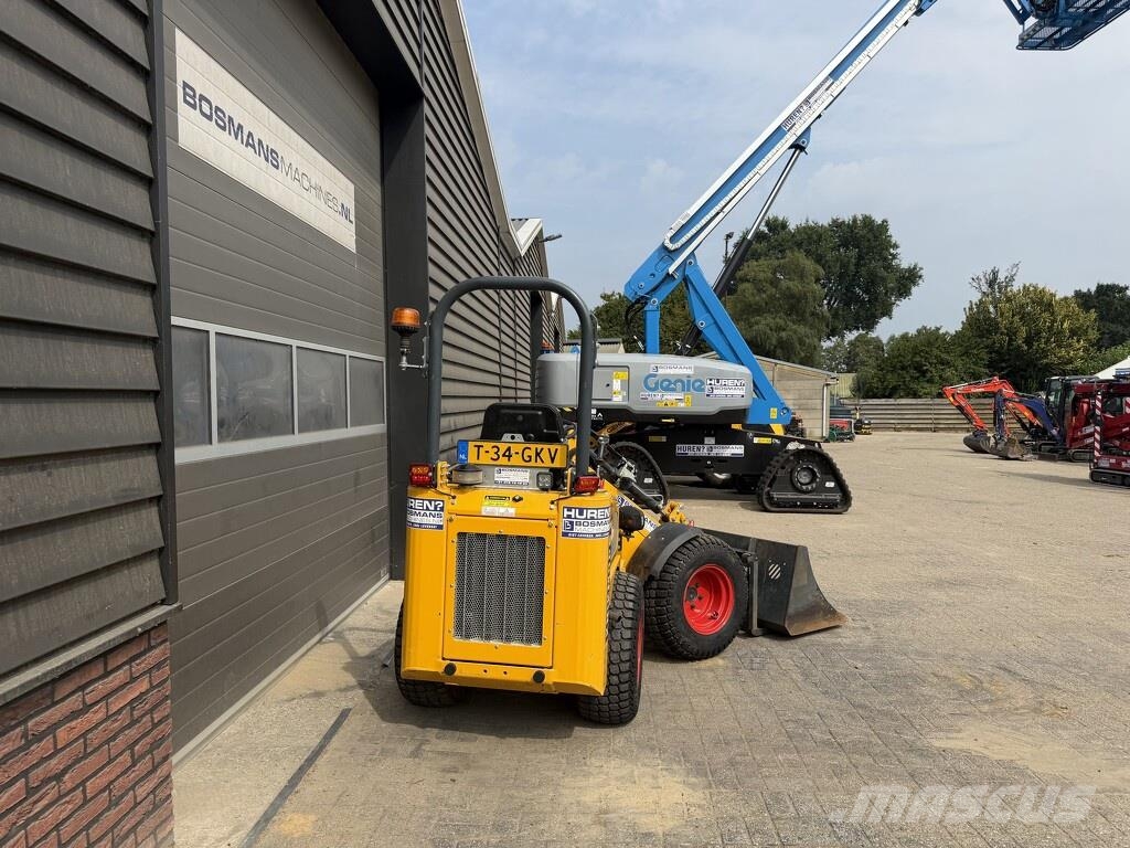 Knikmops 130 minishovel BJ 2024 €490 LEASE لوادر بعجل