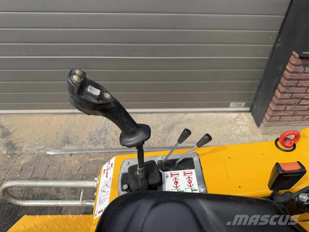 Knikmops 130 minishovel BJ 2024 €490 LEASE لوادر بعجل