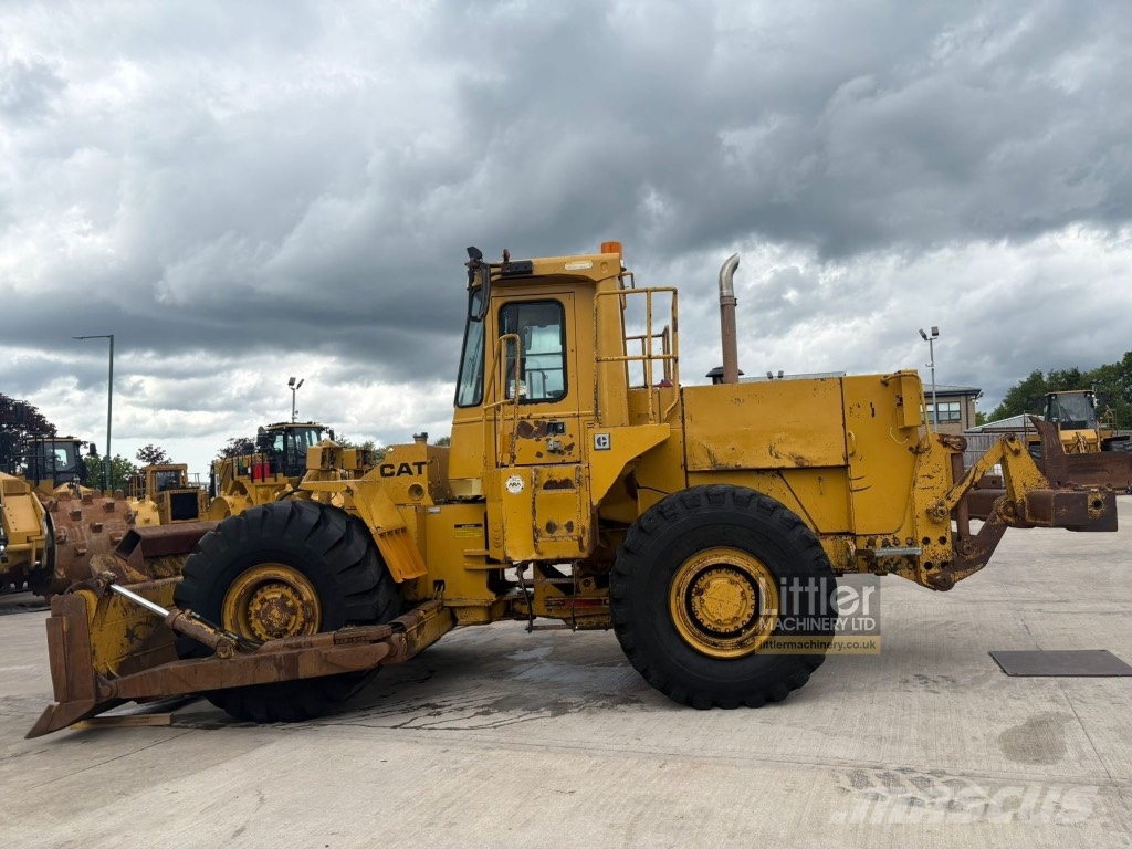 CAT 814 B 輪式推土機