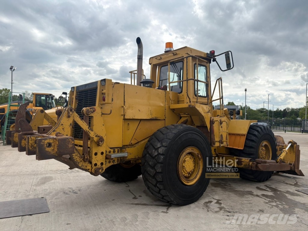 CAT 814 B 輪式推土機