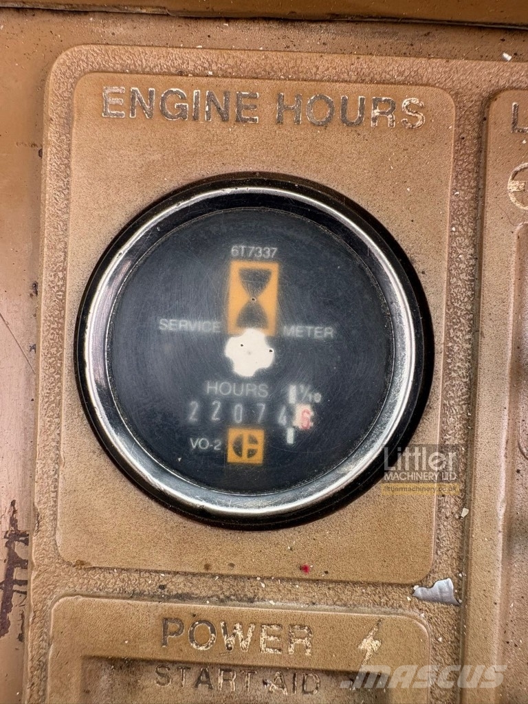 CAT 814 B 輪式推土機