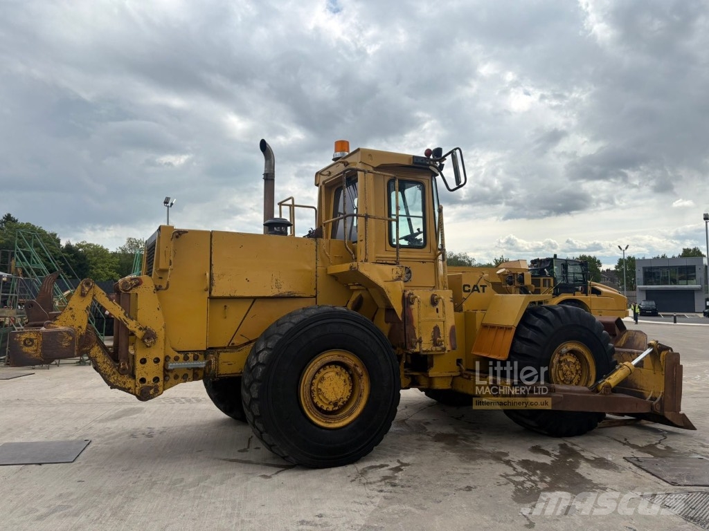 CAT 814 B 輪式推土機