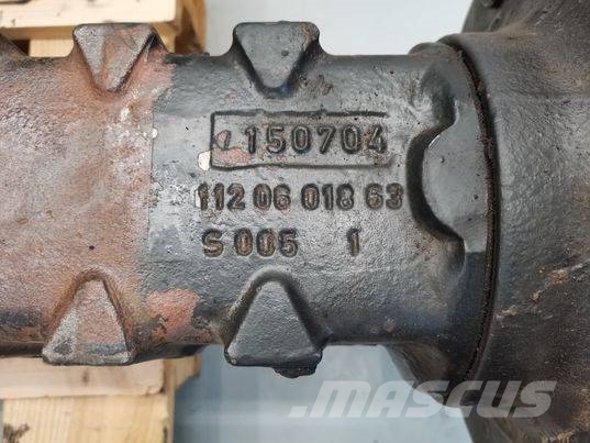 Komatsu WA 90 portal axle Осі