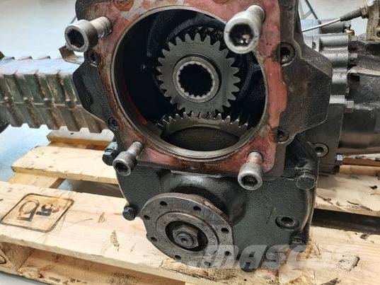 Komatsu WA 90 portal axle Осі