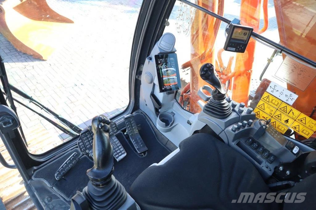 Hitachi ZX300 ZX300 LC-7 | ROTOTILT | BUCKET Gravemaskiner på larvebånd
