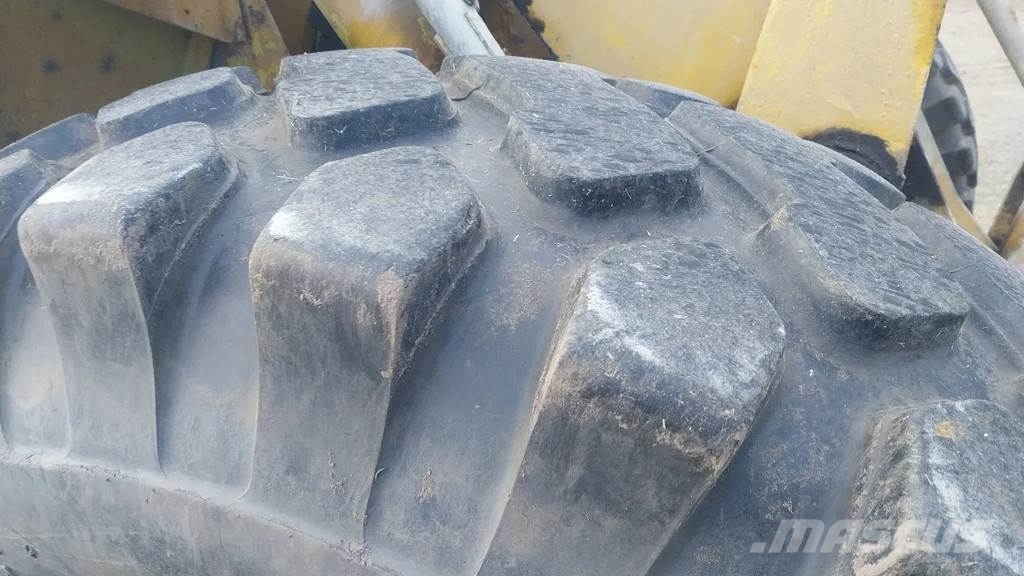 CAT 920 / Good working condition / Near new tires 轮式装载机