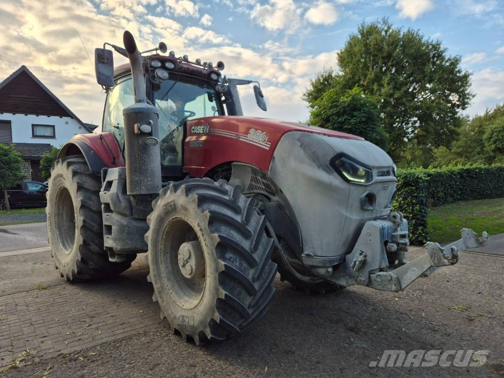 Case IH Magnum 380 CVXDrive الجرارات