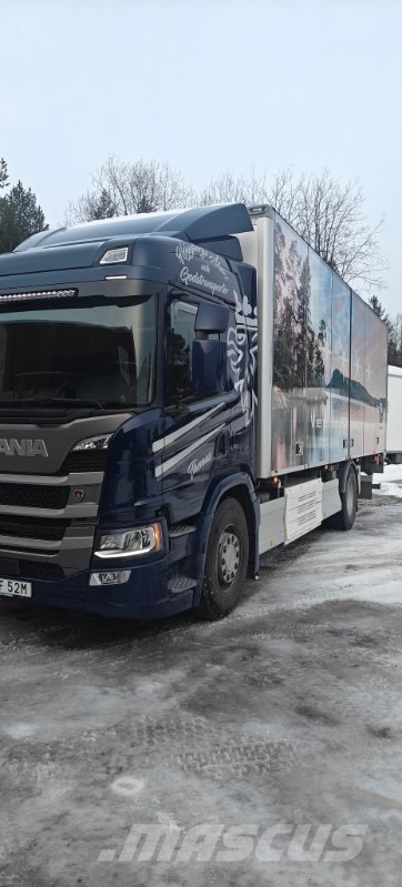 Scania P370B4X2NB Camiones con temperatura controlada