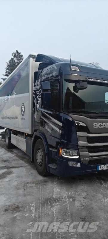Scania P370B4X2NB Camiones con temperatura controlada