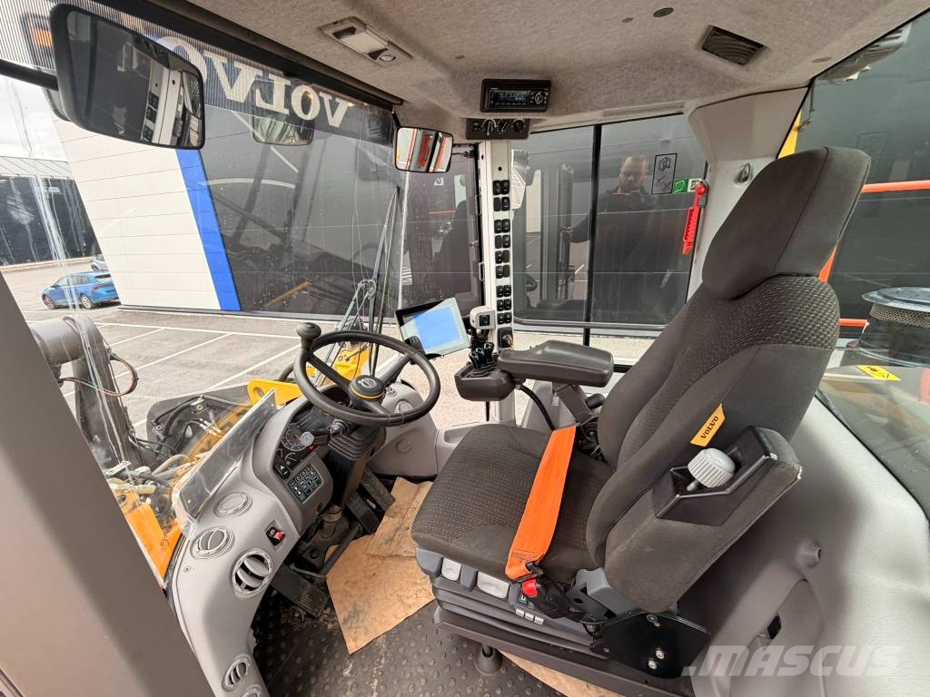 Volvo L 110 H Stage 5 Kolesni nakladalci