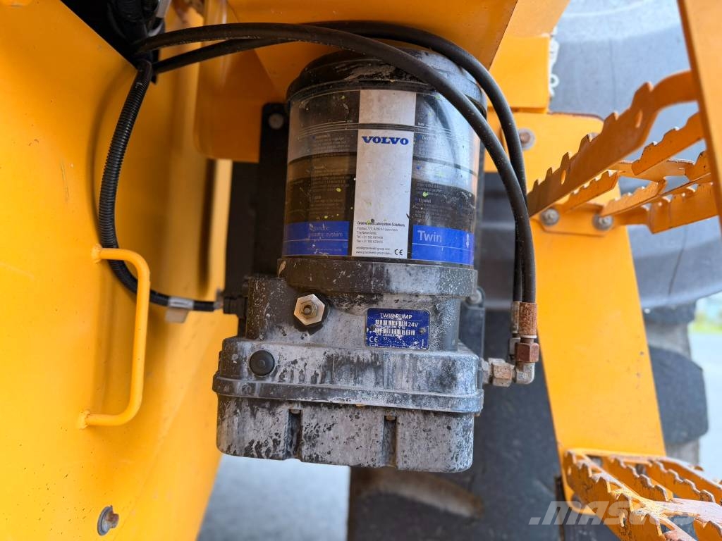 Volvo L 110 H Stage 5 Kolesni nakladalci