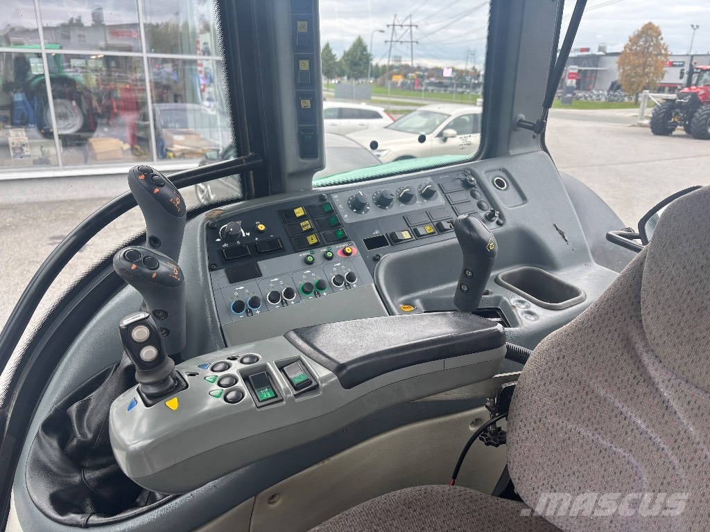 Valtra T 180 Tractores